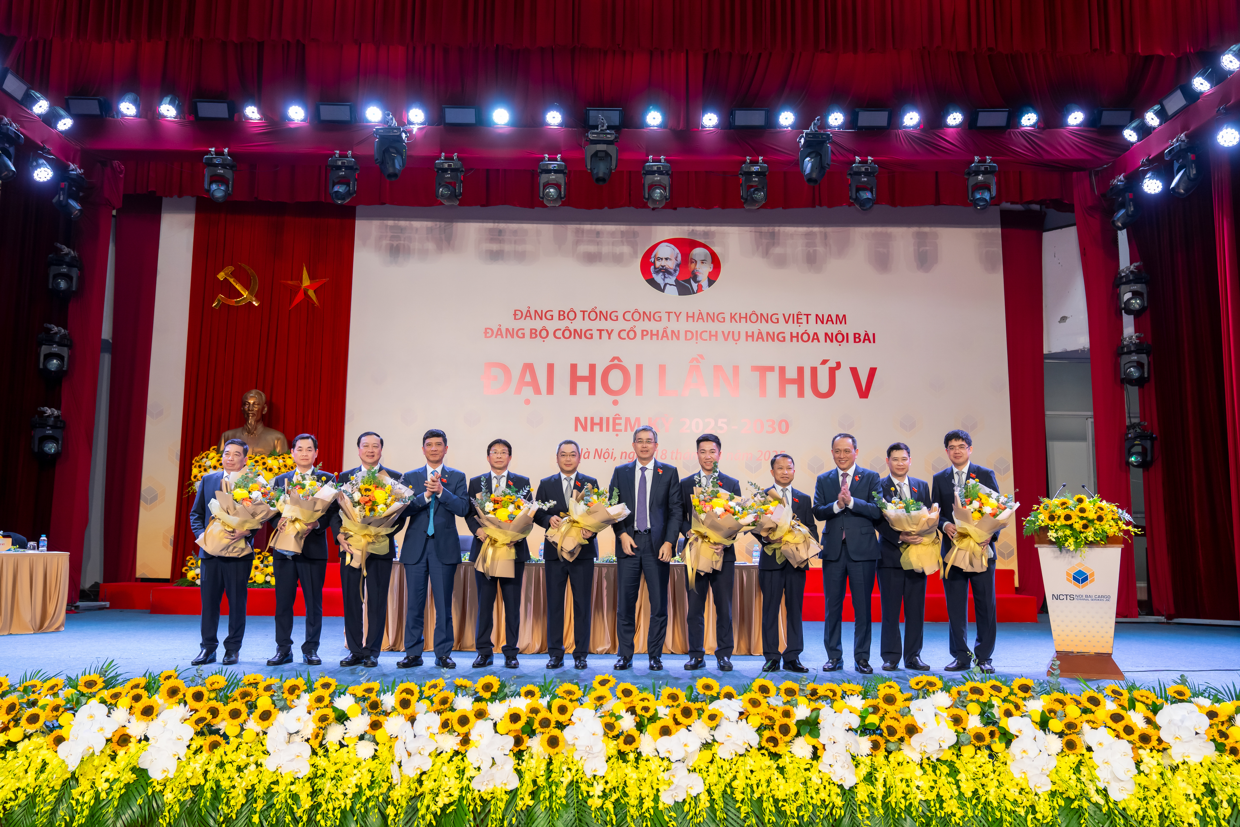 Đại hội điểm của Đảng bộ TCT Hàng không Việt Nam: Đảng bộ Công ty cổ phần dịch vụ hàng hóa Nội Bài vững bước đổi mới và phát triển