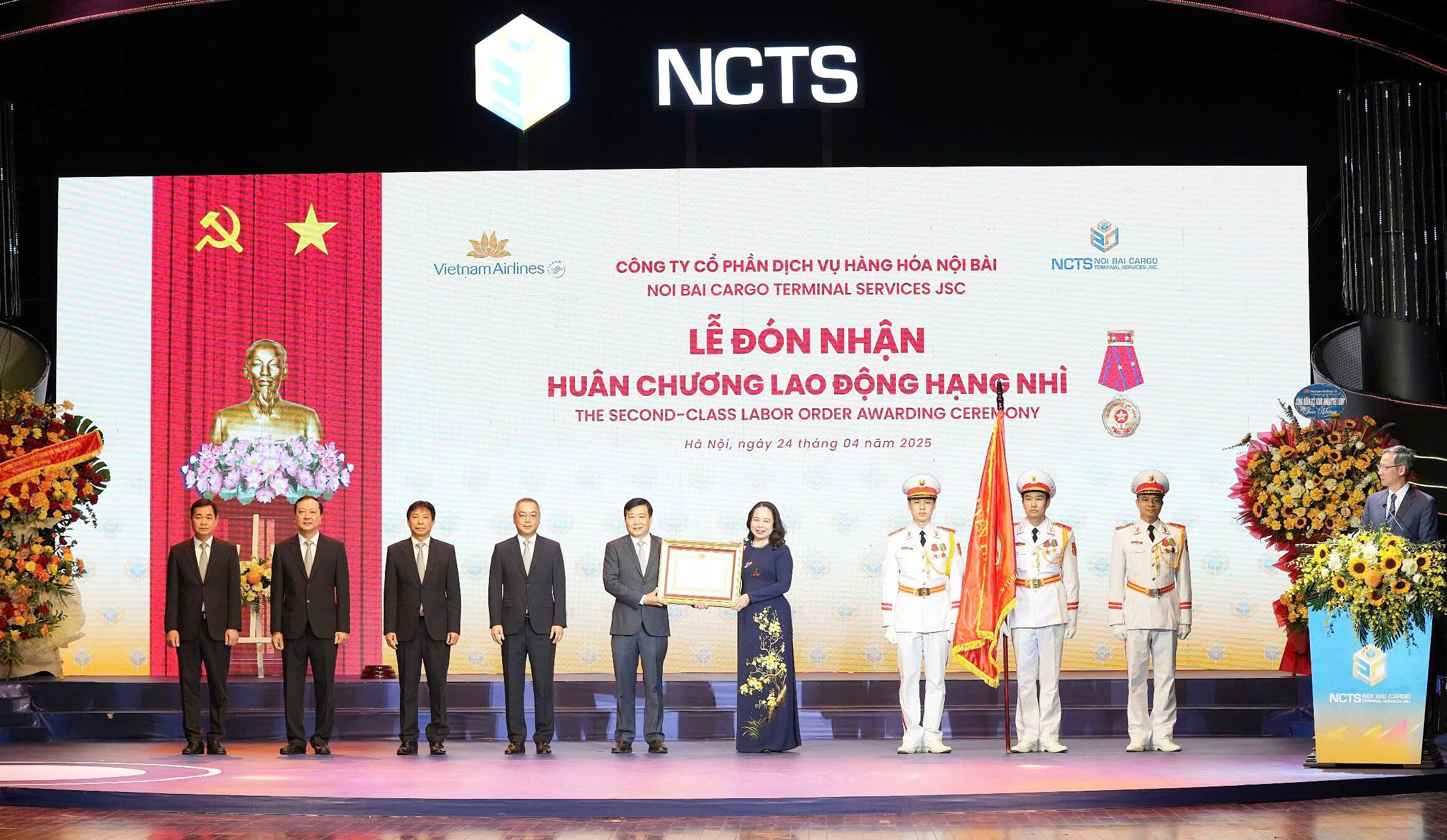 NCTS vinh dự đón nhận Huân chương Lao động hạng Nhì nhân dịp sinh nhật tuổi 20