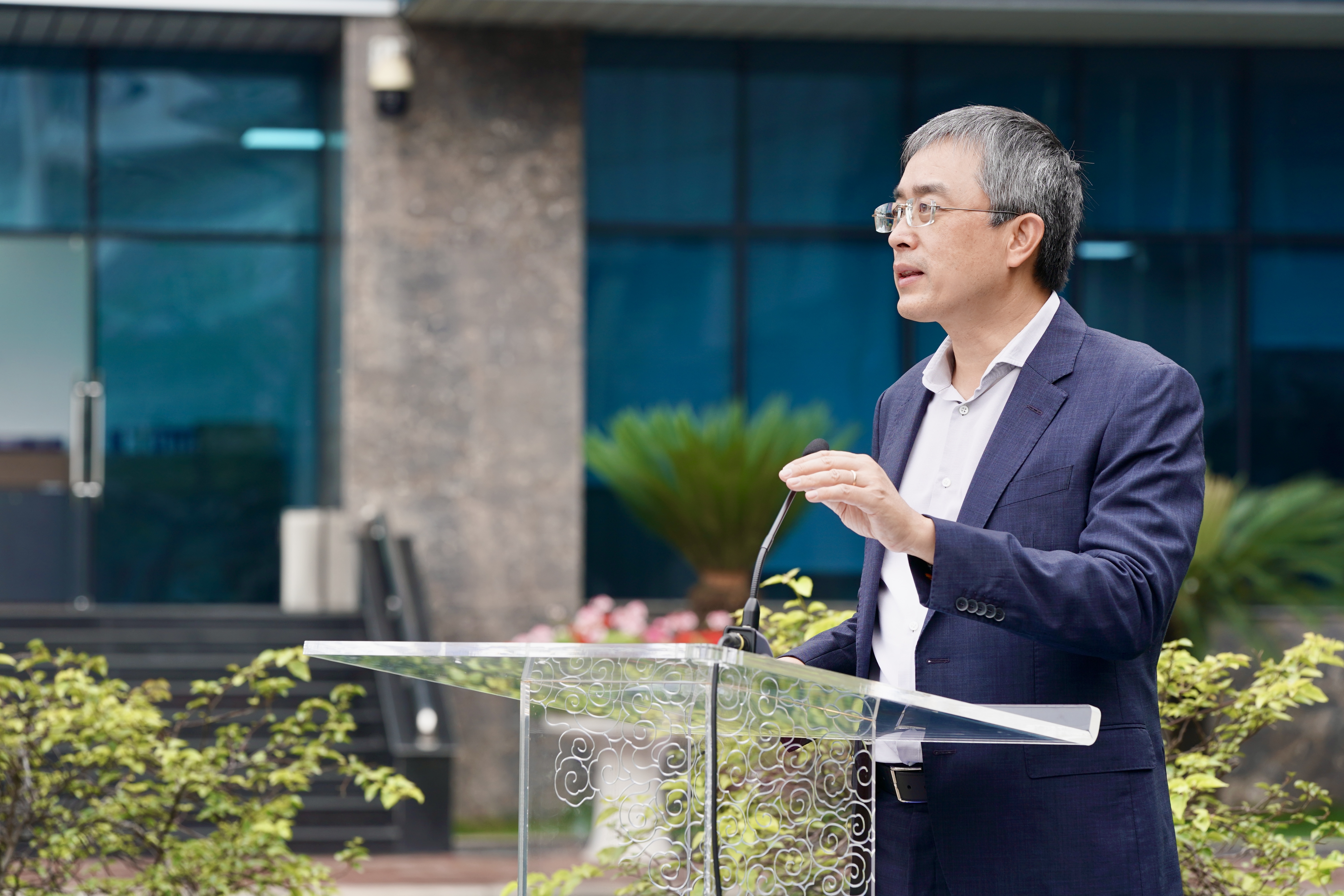 Chào cờ Quý II/2025: Thành tích kinh doanh ấn tượng – Chào mừng 30 năm thành lập TCT