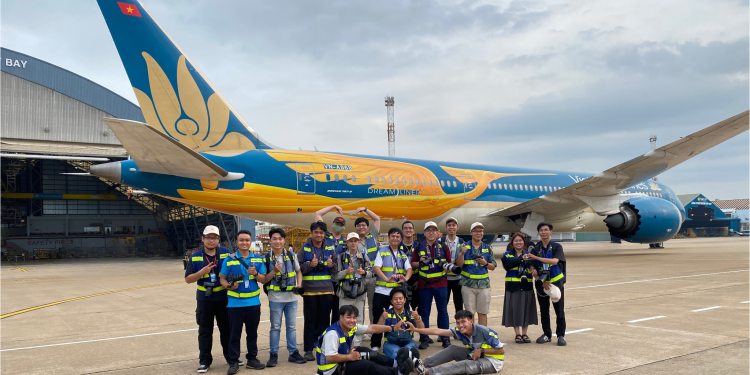 Photo Tour đặc biệt của Vietnam Airlines – Khám phá livery Chim Lạc mới