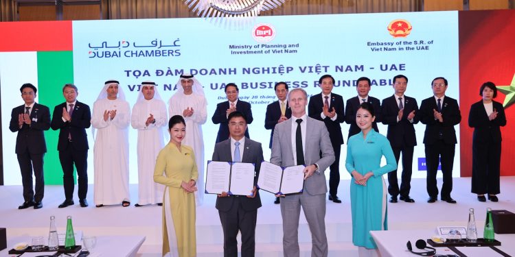 Lời chúc mừng của Đại sứ quán UAE nhân dịp kỷ niệm 30 năm Vietnam Airlines