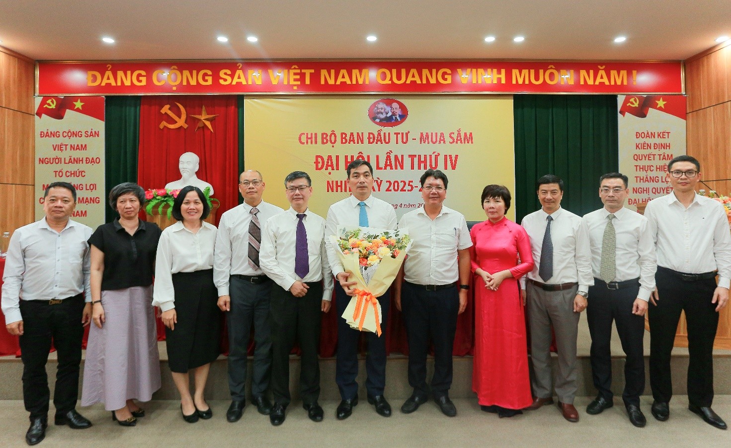 [Hướng tới Đại hội Đảng] Đại hội Chi bộ Ban Đầu tư – Mua sắm: Đoàn kết và quyết tâm hướng tới thành công bền vững