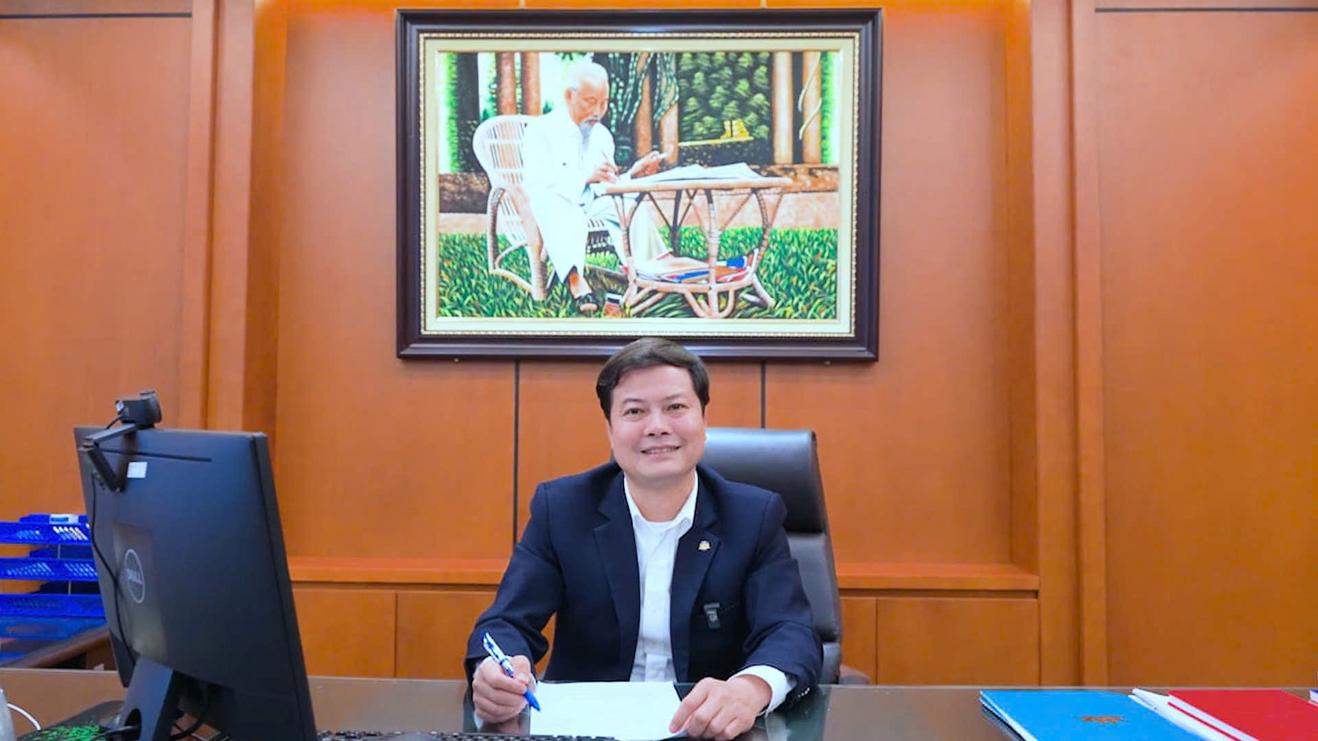 [Tự hào người VNA] Giám đốc ASOC Bùi Đức Thanh: Người Đảng viên gắn bó 30 năm cùng sự phát triển của Vietnam Airlines