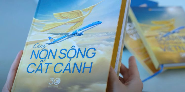 Ra mắt cuốn sách kỷ niệm 30 năm TCT HKVN: Hành trình được viết bằng ký ức và tự hào