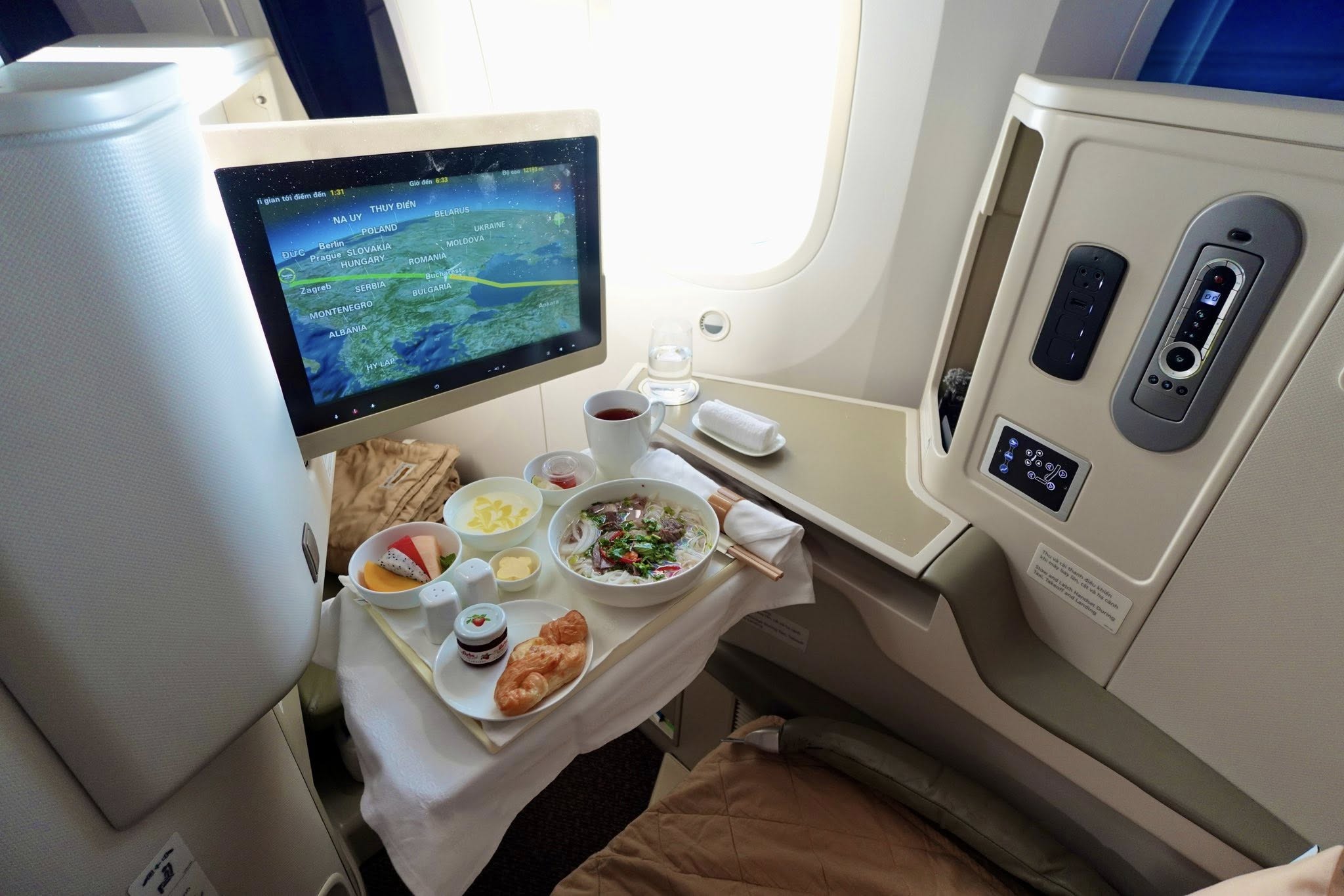 Trải nghiệm Vietnam Airlines – Bay đến châu Âu cùng sự chỉn chu nâng tầm