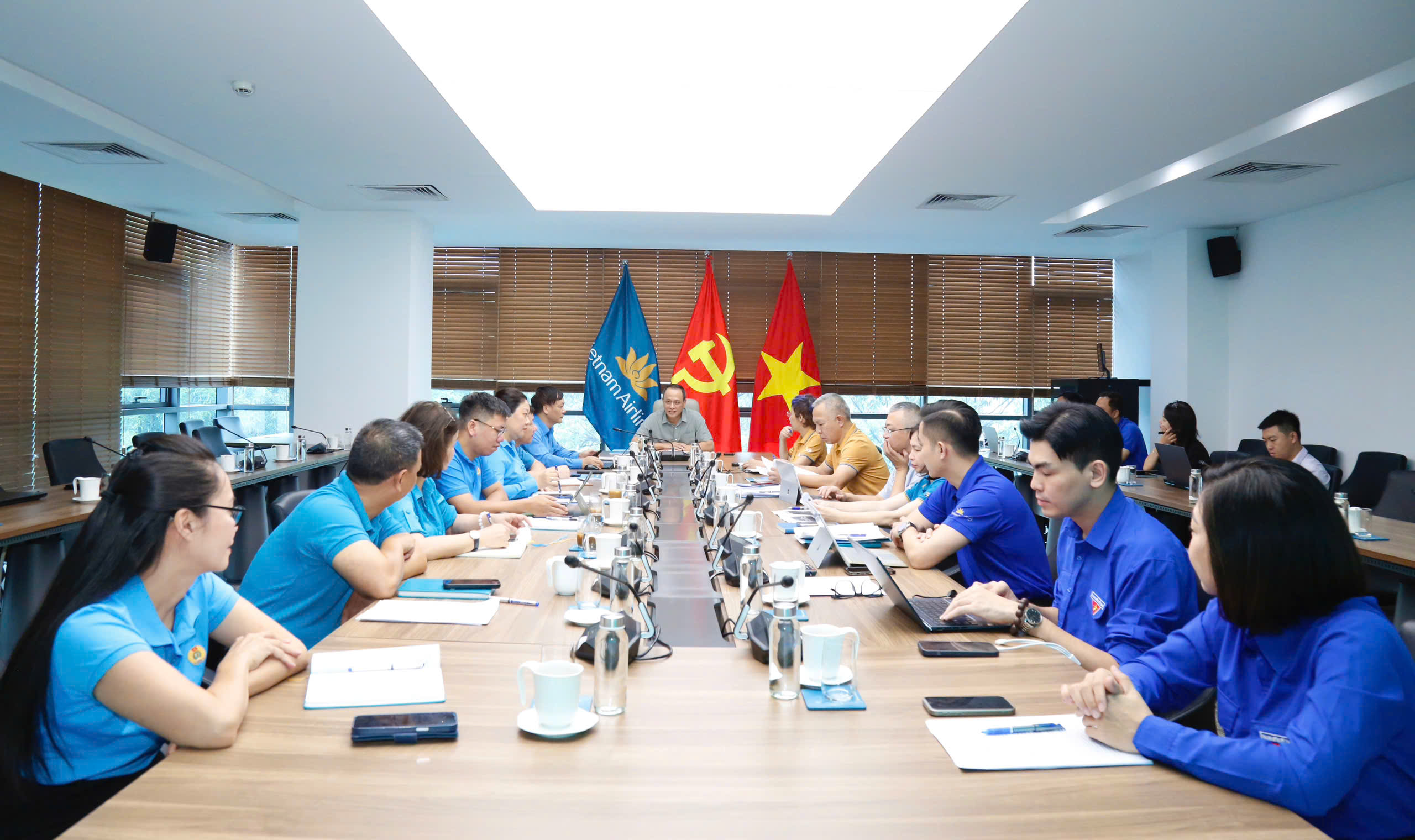 Tổng Giám đốc làm việc với Công đoàn TCT và Đoàn Thanh niên TCT