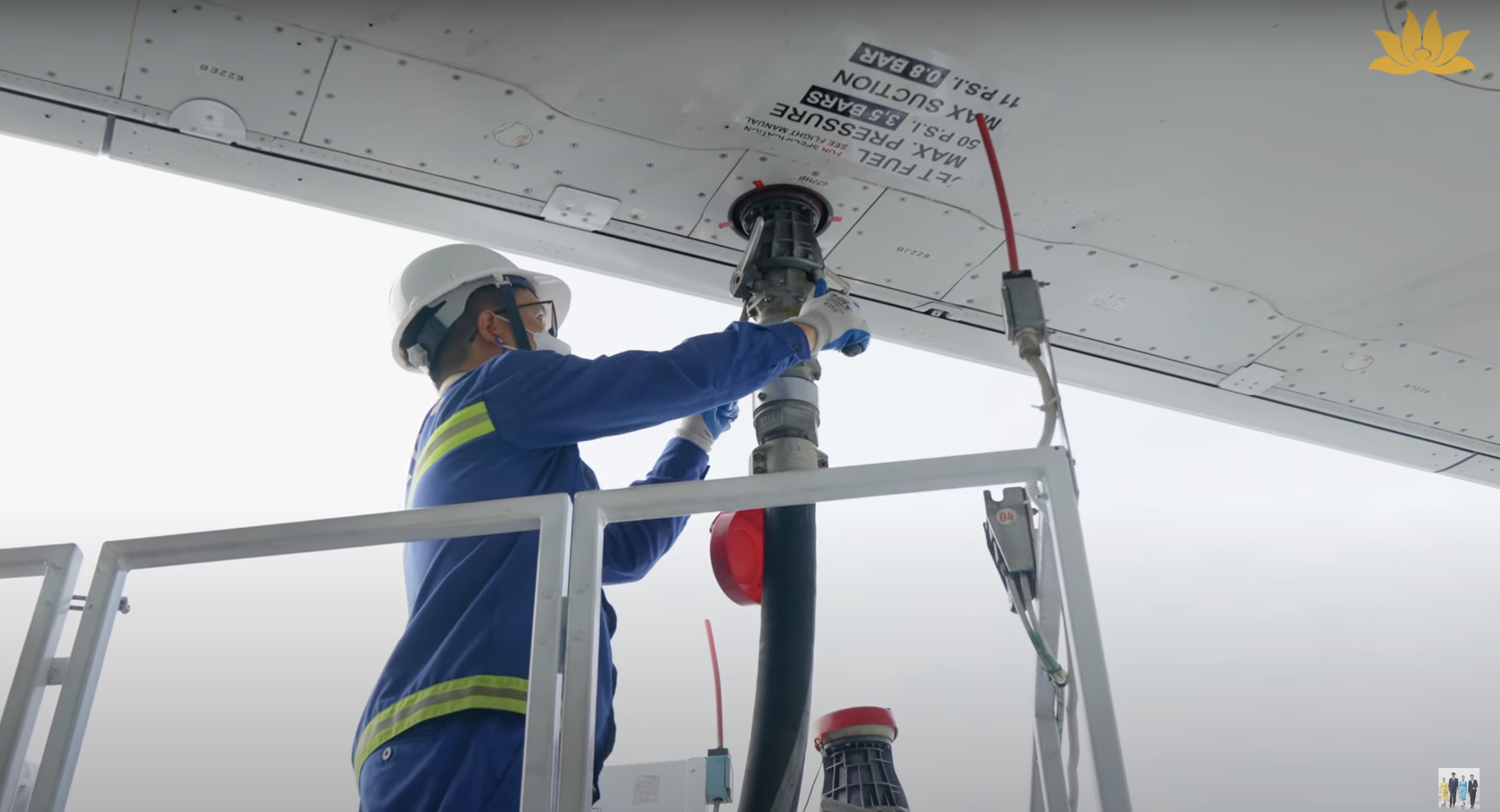 [VNA How] Sẽ như thế nào nếu máy bay chạy bằng nguyên liệu xanh SAF?