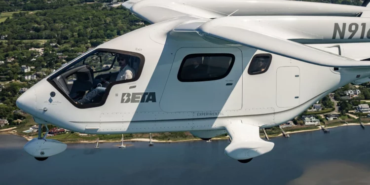 Aviation News 9/6: Máy bay điện chở khách đầu tiên hạ cánh tại sân bay JFK