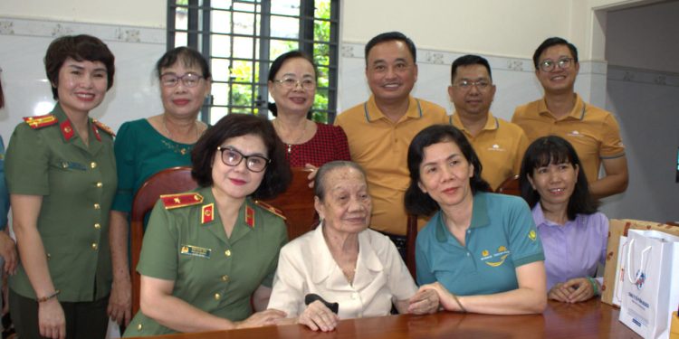 “Bữa cơm tri ân – Con về bên Mẹ” – điểm chạm của lòng biết ơn, sự bình yên