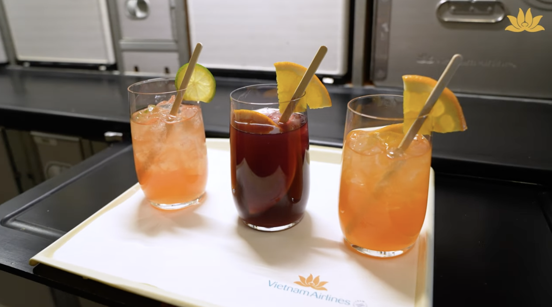 [VNA What] Signature Drinks – Những ly cocktail mang màu đất Việt