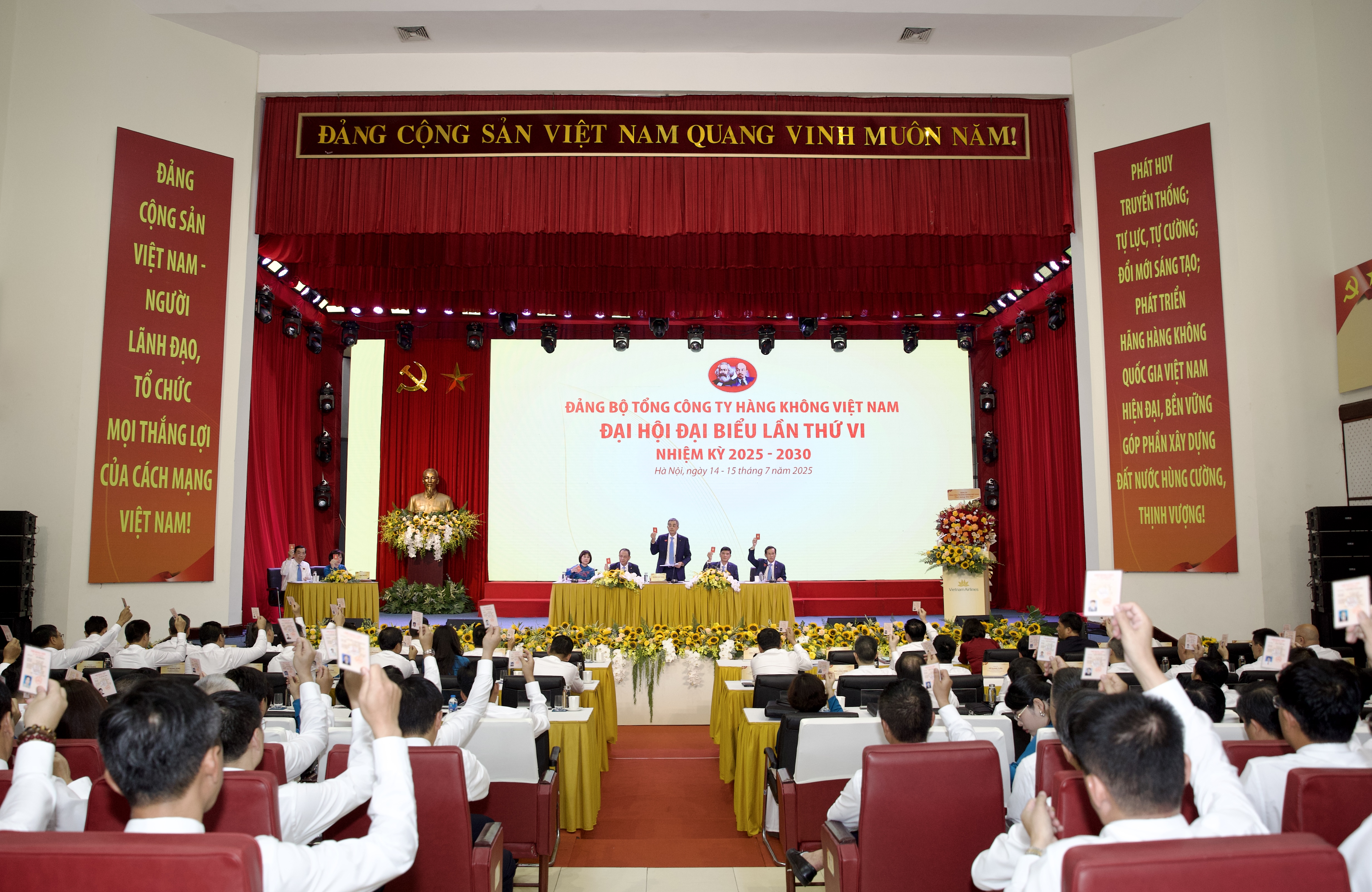 Hoàn thiện công tác chuẩn bị cho Đại hội Đảng bộ TCT HKVN lần thứ VI