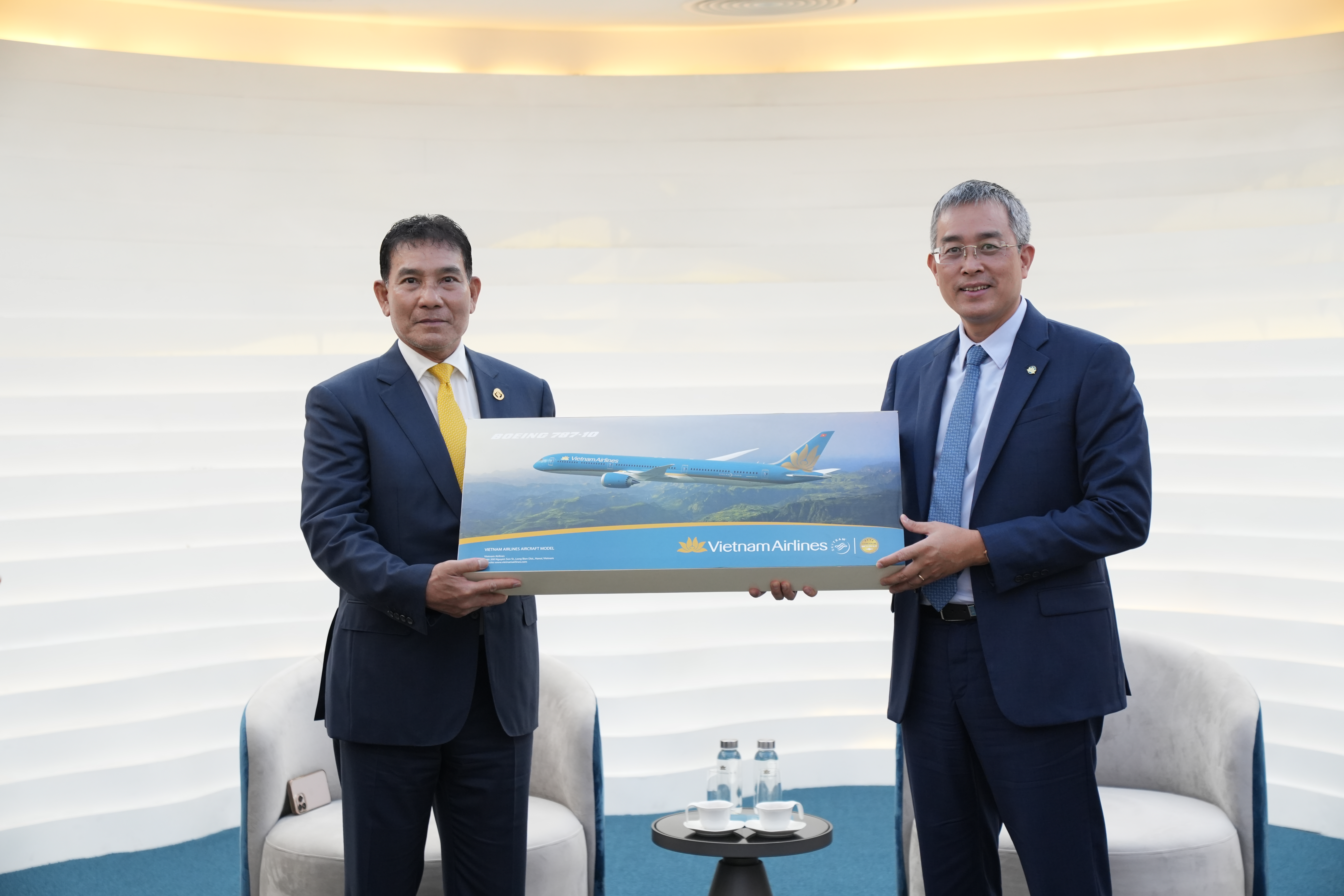 Vietnam Airlines – Air Cambodia: Thắt chặt hợp tác, hướng tới phát triển bền vững