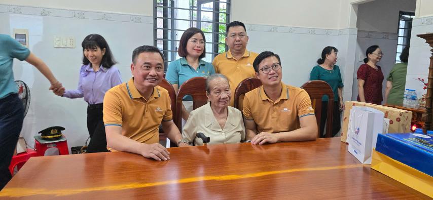 [Thơ] Cánh bay Xanh nghĩa tình