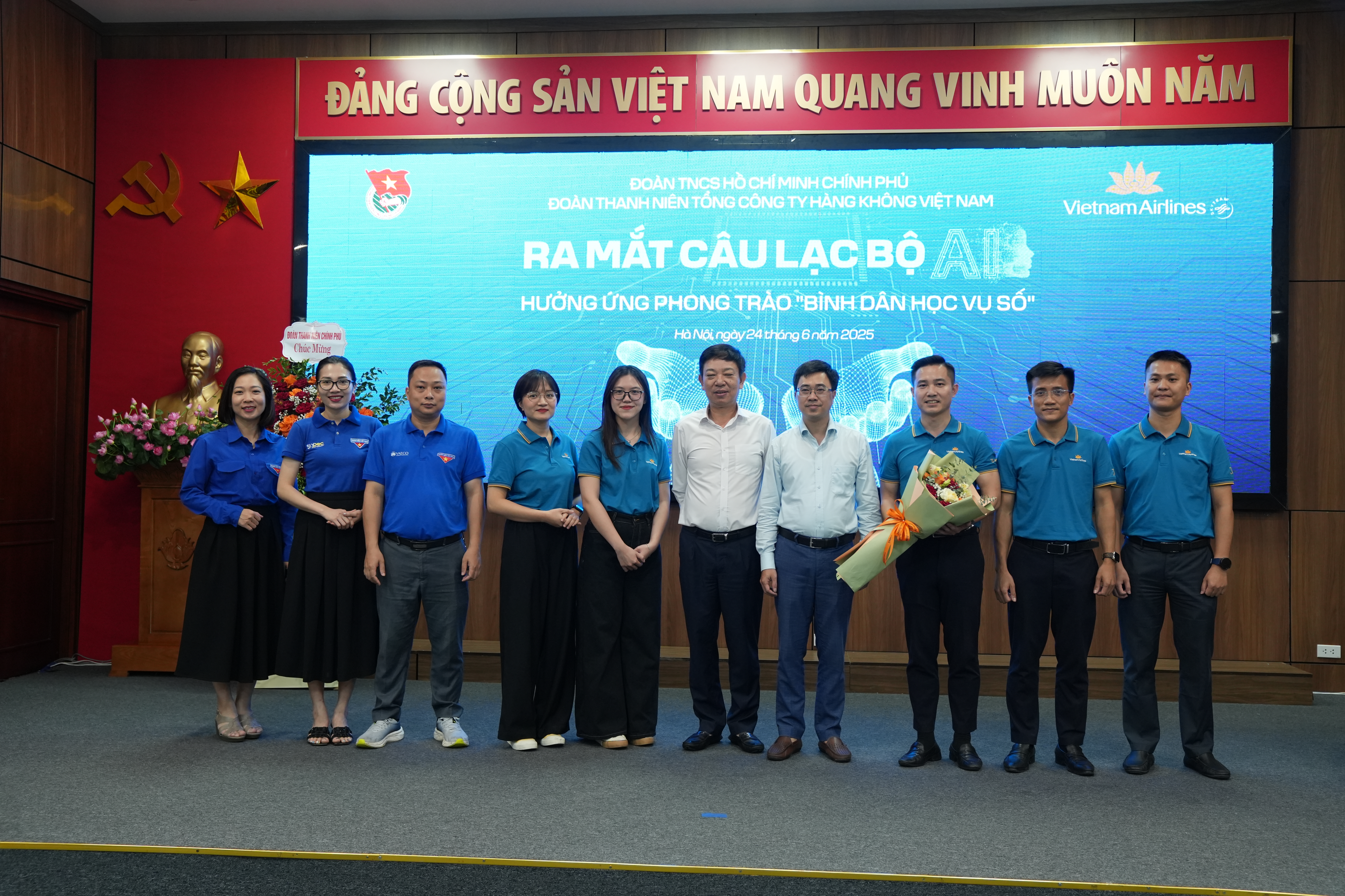 “Bình dân học vụ số” – Chìa khóa chuyển đổi số toàn diện của Vietnam Airlines