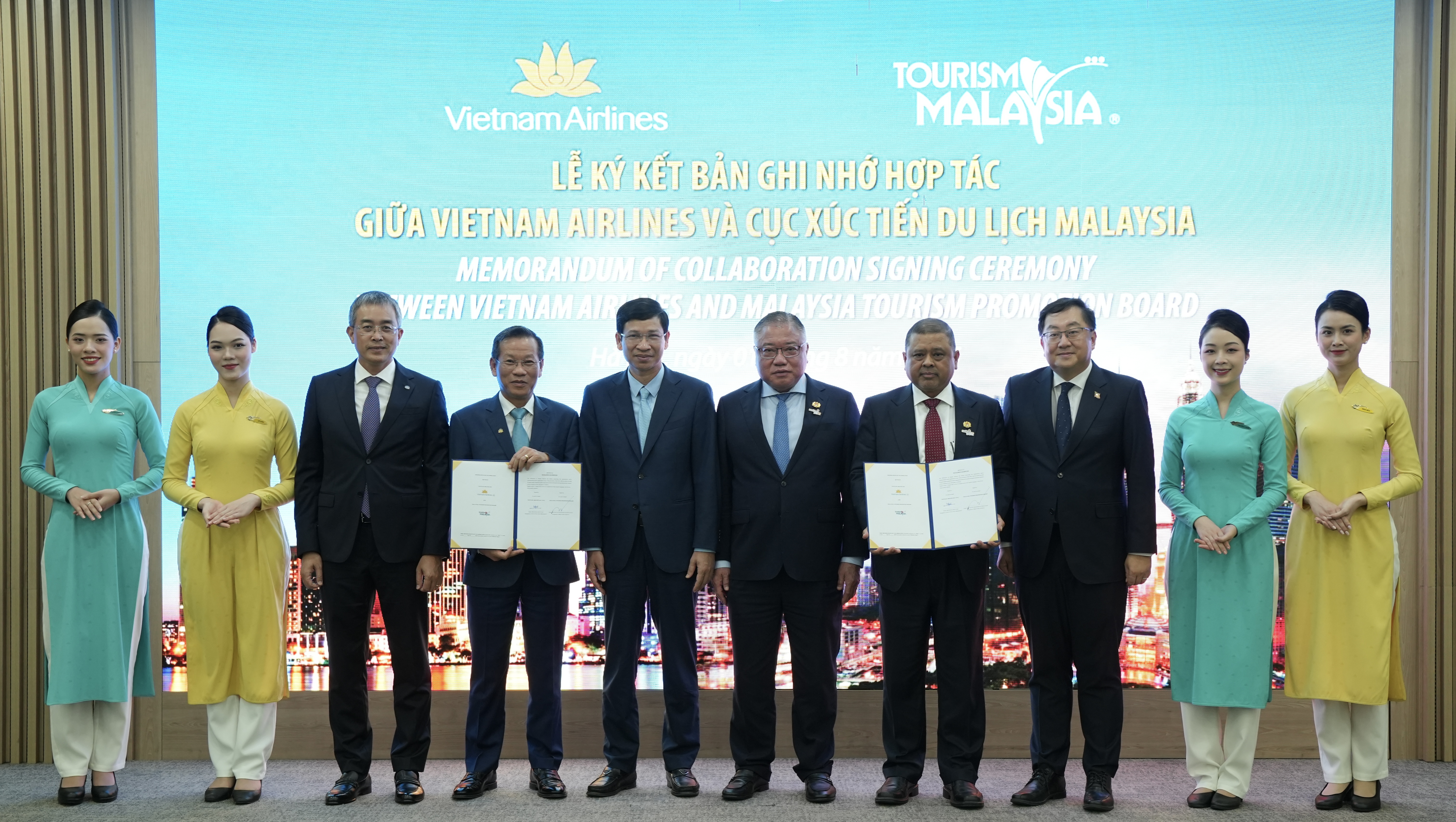 Vietnam Airlines hợp tác chiến lược với Du lịch Malaysia, tăng cường kết nối và quảng bá điểm đến