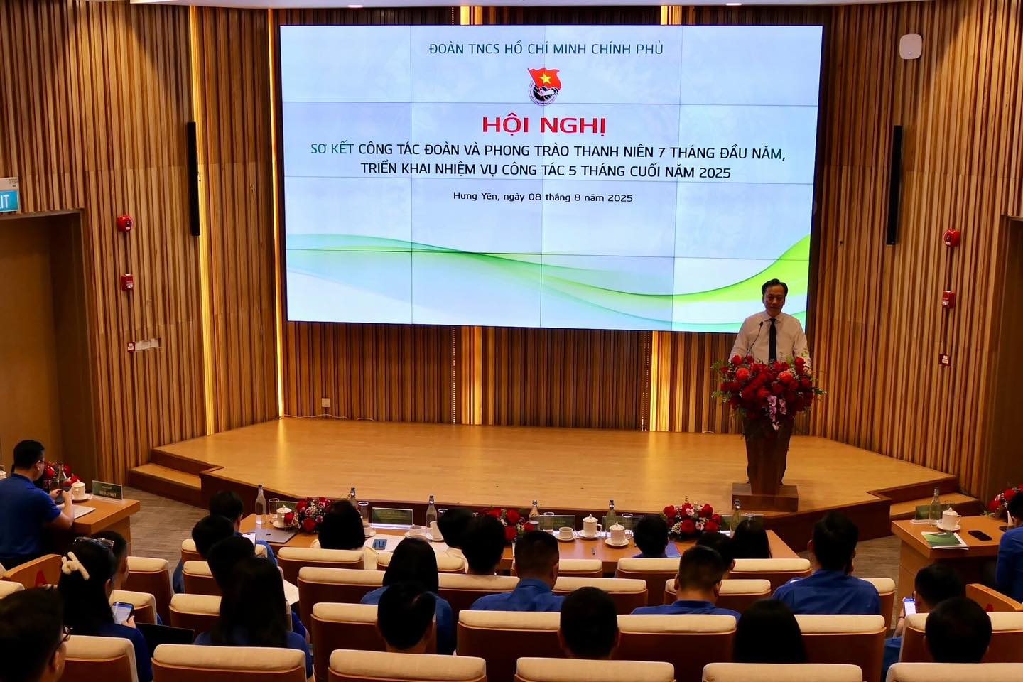 Đoàn Thanh Niên Vietnam Airlines nhận bằng khen tại Hội nghị sơ kết 7 tháng đầu năm 2025 của Đoàn Thanh niên Chính phủ