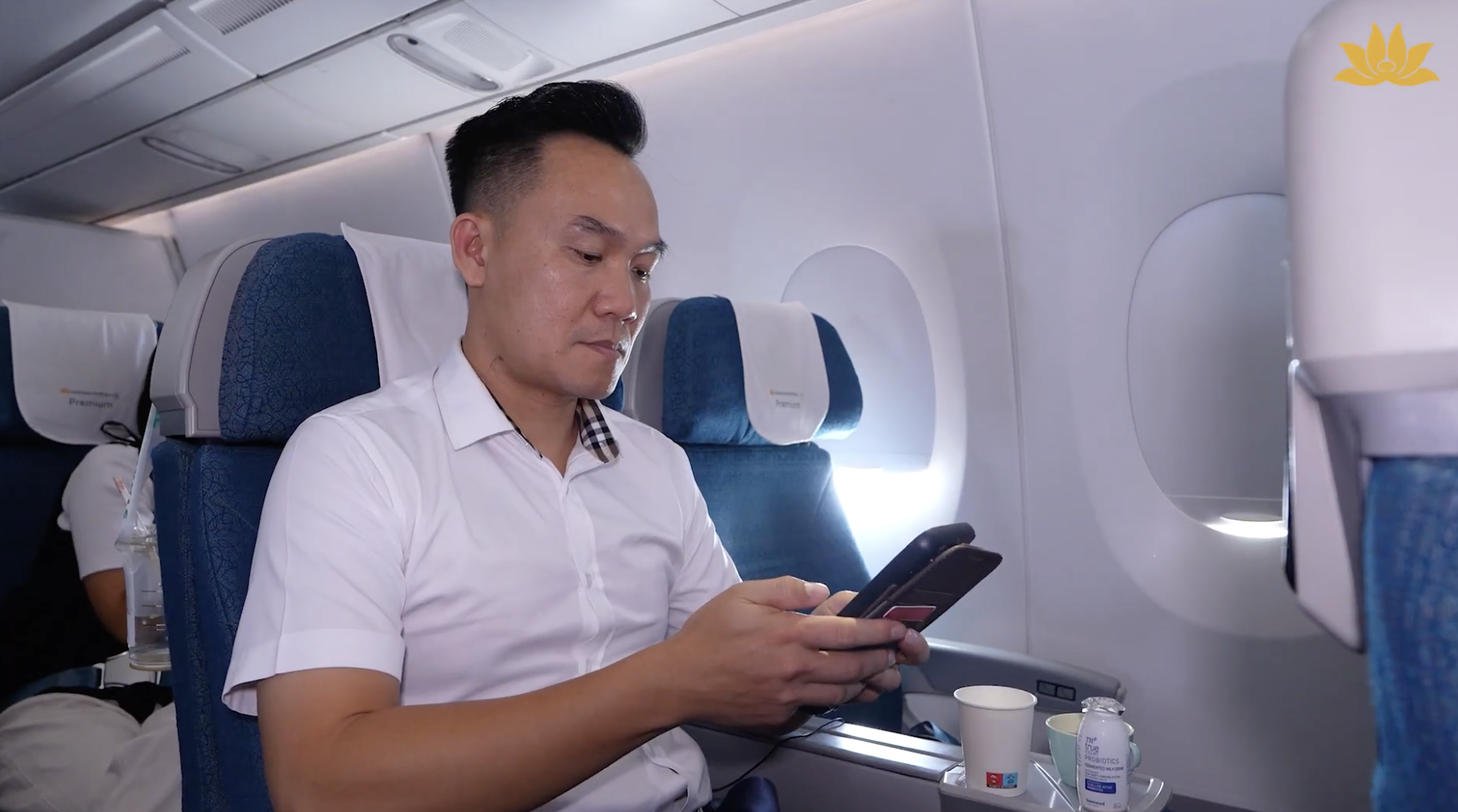 [VNA How] Hướng dẫn sử dụng Internet trên máy bay