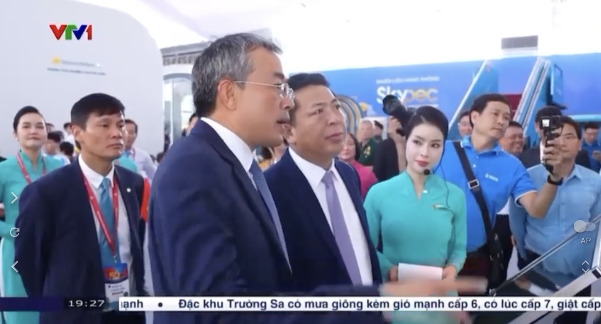 [VTV] Triển lãm “Thành tựu đất nước” thu hút người dân