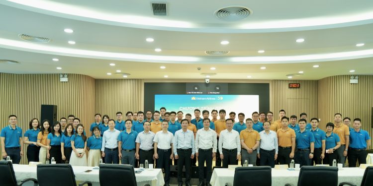 Khai giảng Lớp bồi dưỡng kiến thức phát triển nguồn cán bộ đại diện tại Chi nhánh nước ngoài