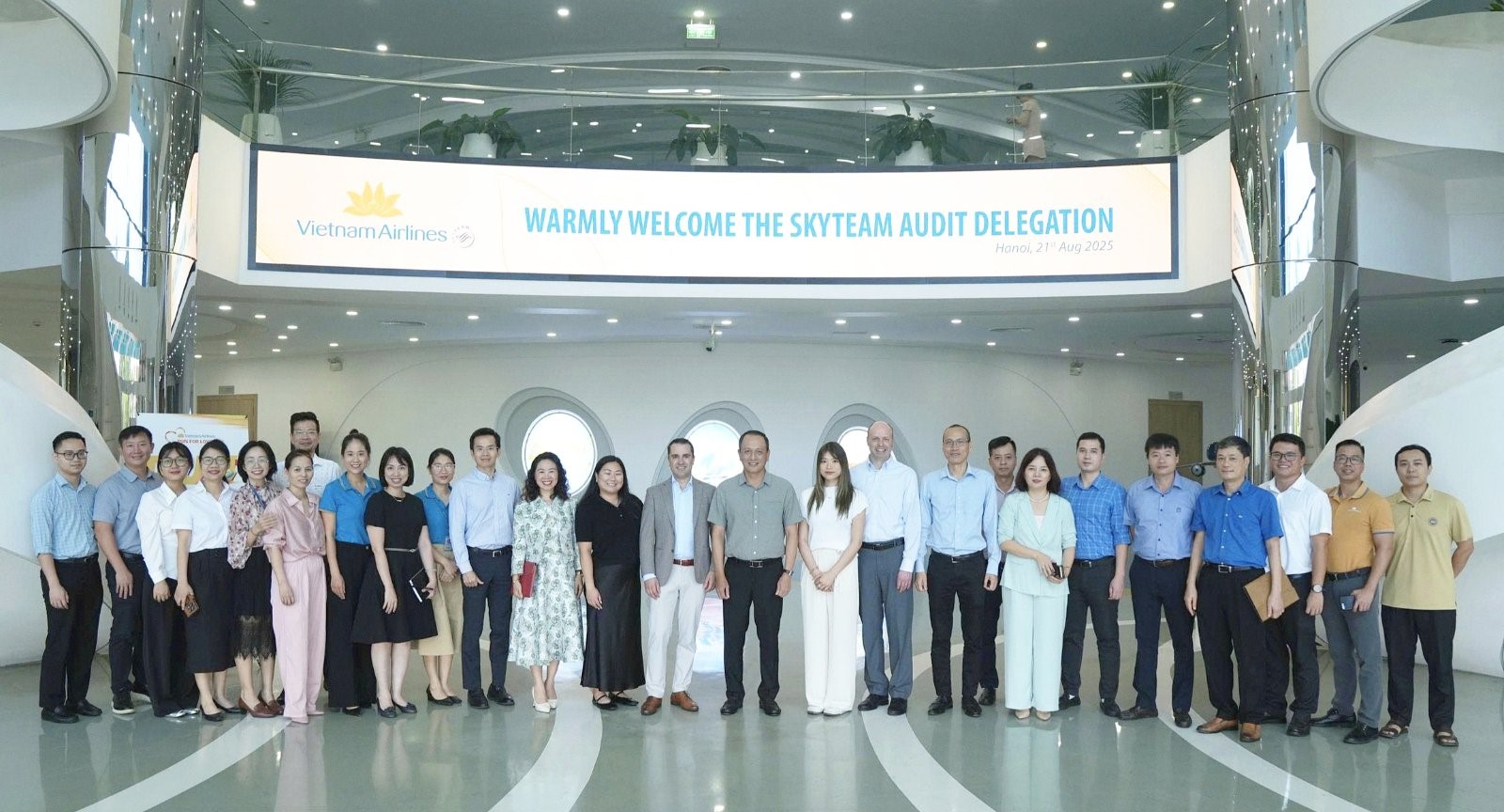 Vietnam Airlines tỏa sáng trong kỳ đánh giá SkyTeam 2025