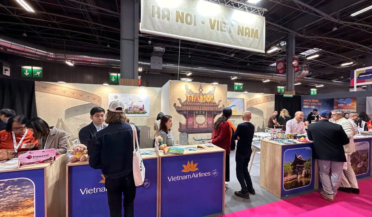 Vietnam Airlines tham dự Hội chợ Du lịch Quốc tế IFTM Top Resa 2025