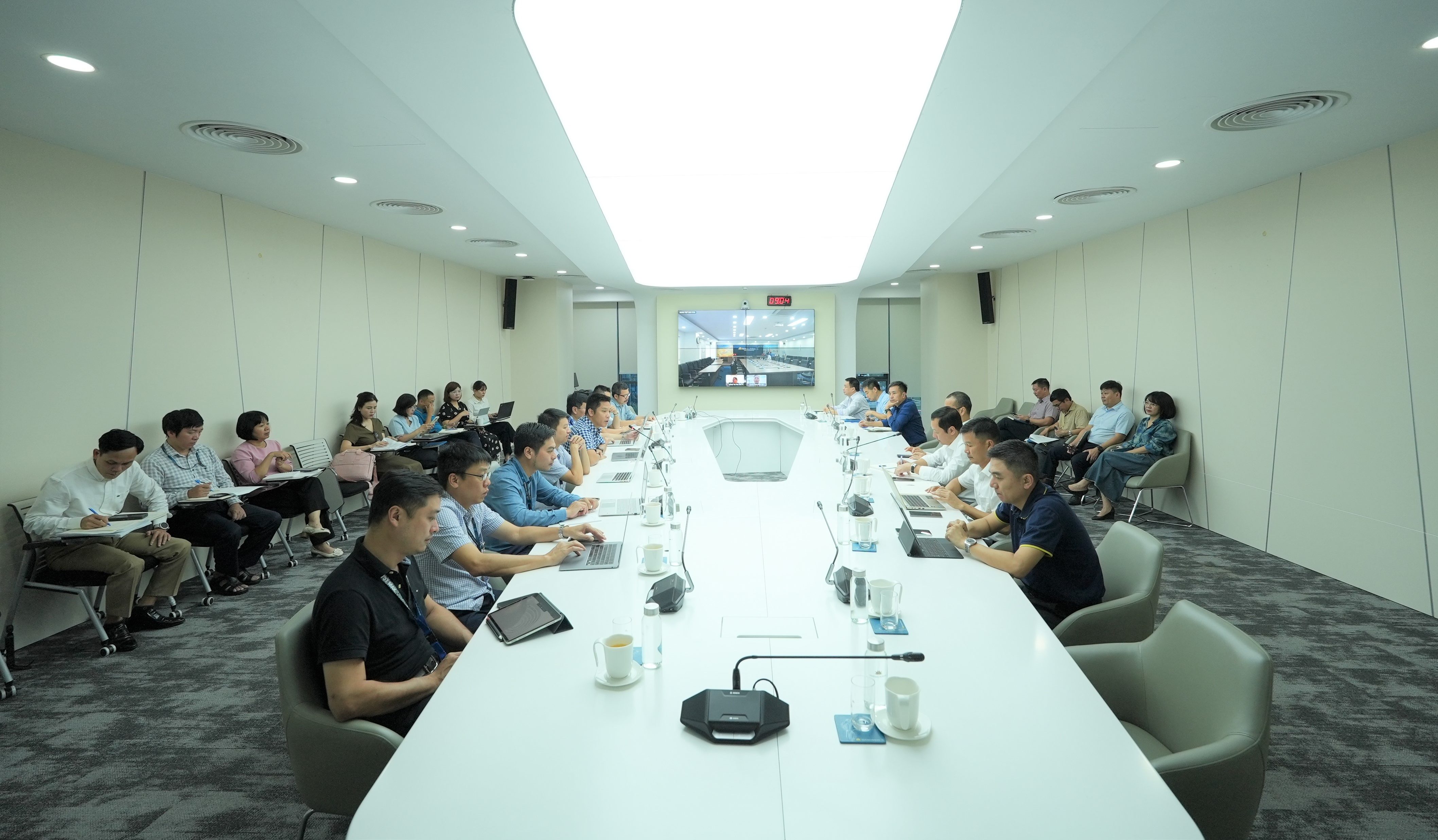 Khai mạc chương trình gia hạn AOC cho Vietnam Airlines