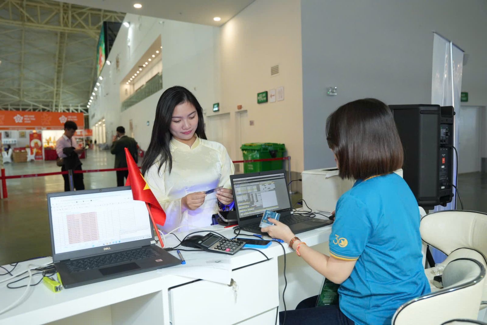 Vietnam Airlines tham gia Hội chợ Mùa Thu 2025