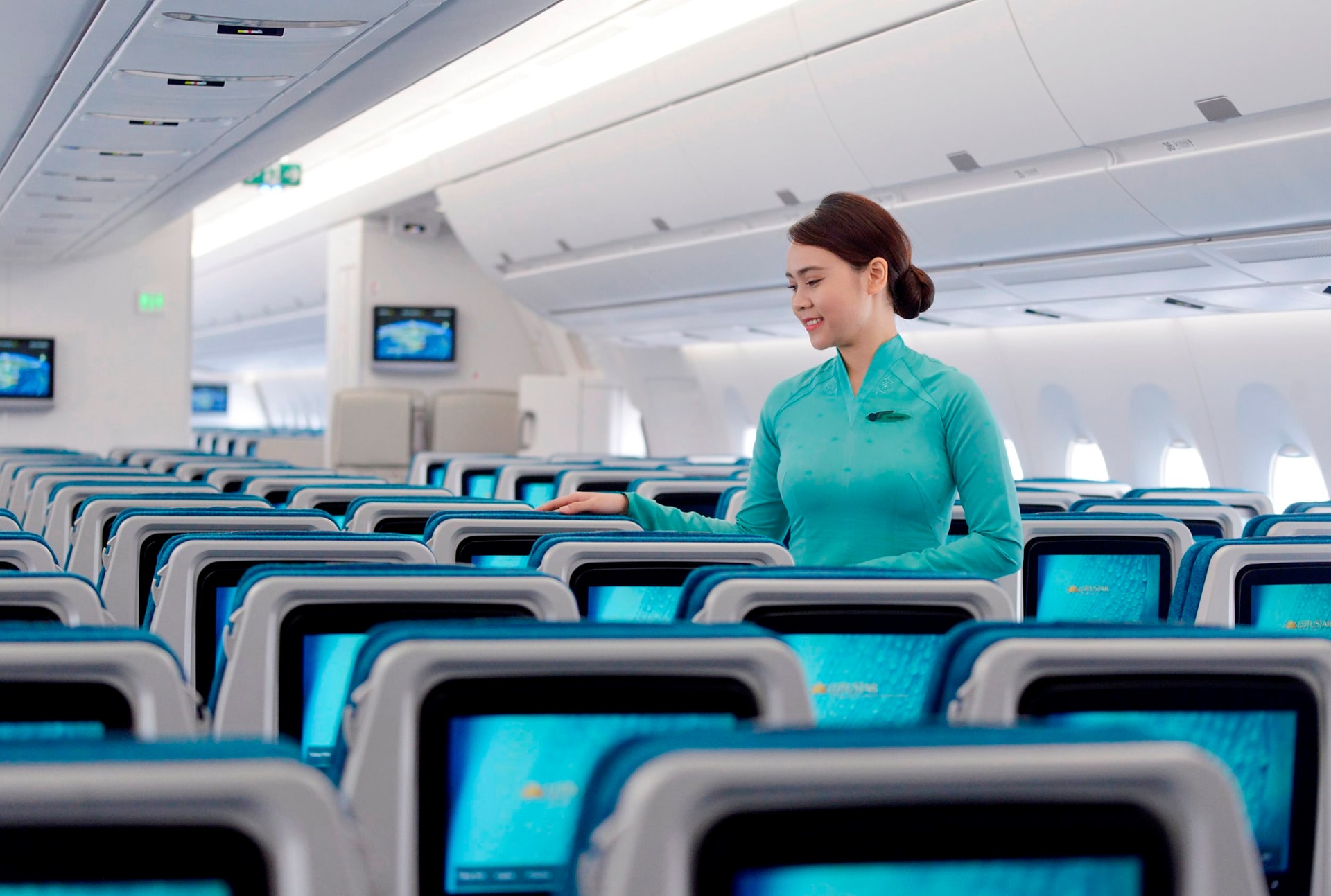 Bầu trời vẫn đang “nóng” với loạt deal sắm hàng miễn thuế giảm đến 80% từ Vietnam Airlines