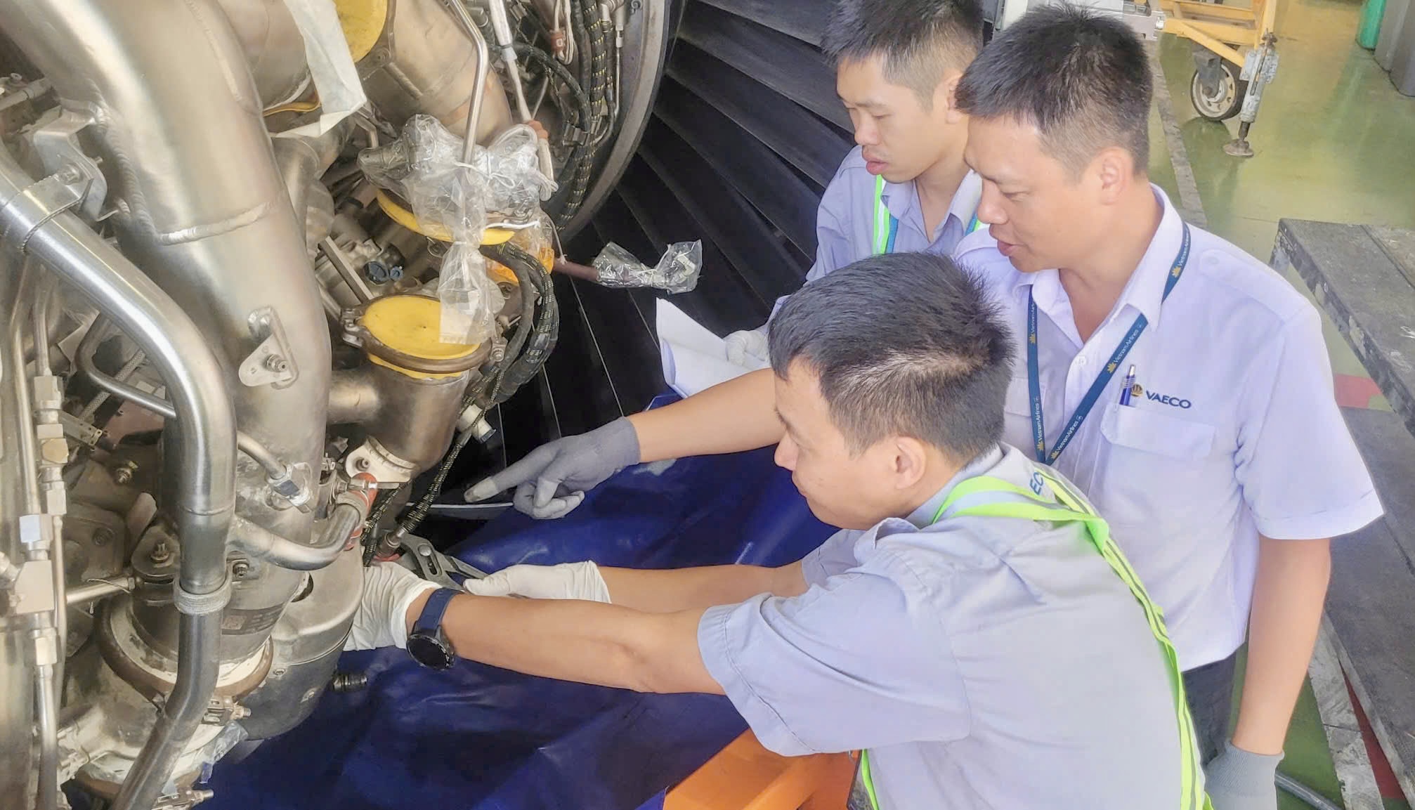 [20/11] Người thầy thầm lặng của đội kỹ thuật ngoại trường Vietnam Airlines