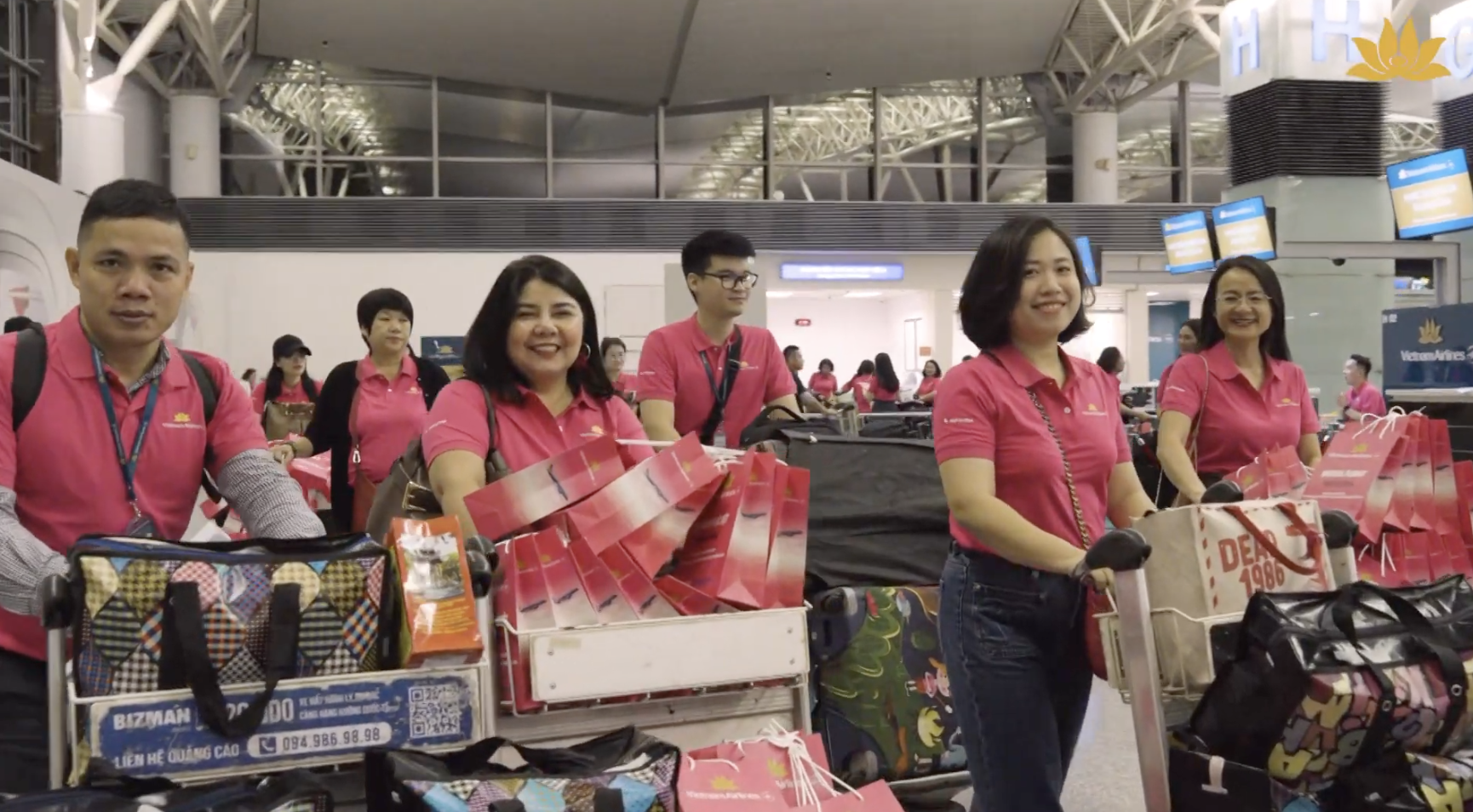 Chuyến bay “Vì những người phụ nữ quanh ta”