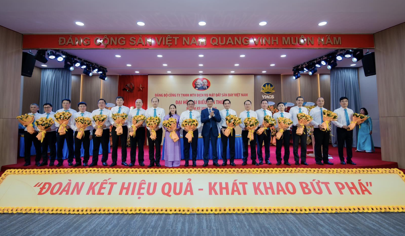 [Búa Liềm Vàng 2025] Đảng bộ VIAGS “Đoàn kết hiệu quả – Khát khao bứt phá”: Lời giải thực tiễn cho bài toán bảo vệ nền tảng tư tưởng của Đảng trong doanh nghiệp hàng không