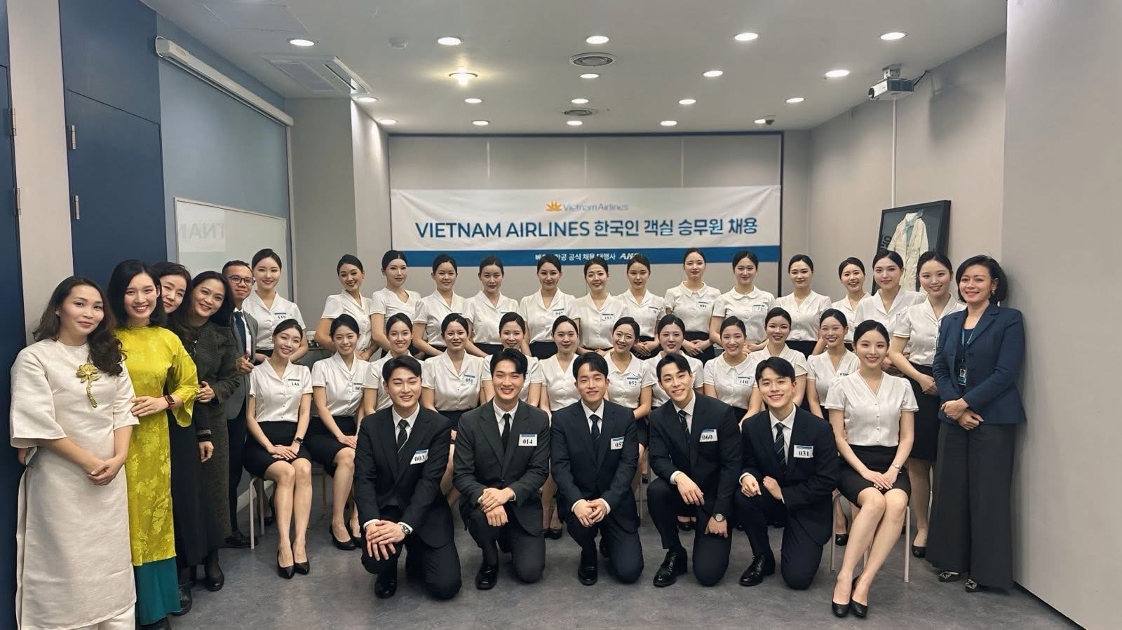 Những “đại sứ” trên bầu trời Việt – Hàn: Vietnam Airlines tuyển tiếp viên Hàn Quốc tại Seoul