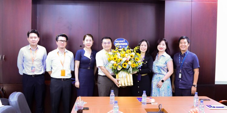 Pacific Airlines tri ân đội ngũ giáo viên nội bộ nhân Ngày Nhà giáo Việt Nam 20/11