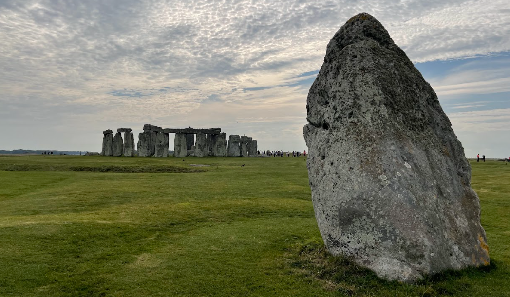 Stonehenge: Bí ẩn 5.000 năm giữa lòng nước Anh