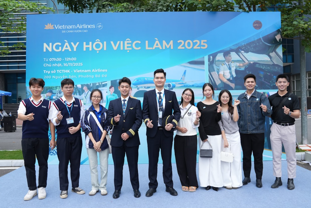 Hành trình chạm tới ước mơ tại Ngày hội việc làm Vietnam Airlines 2025