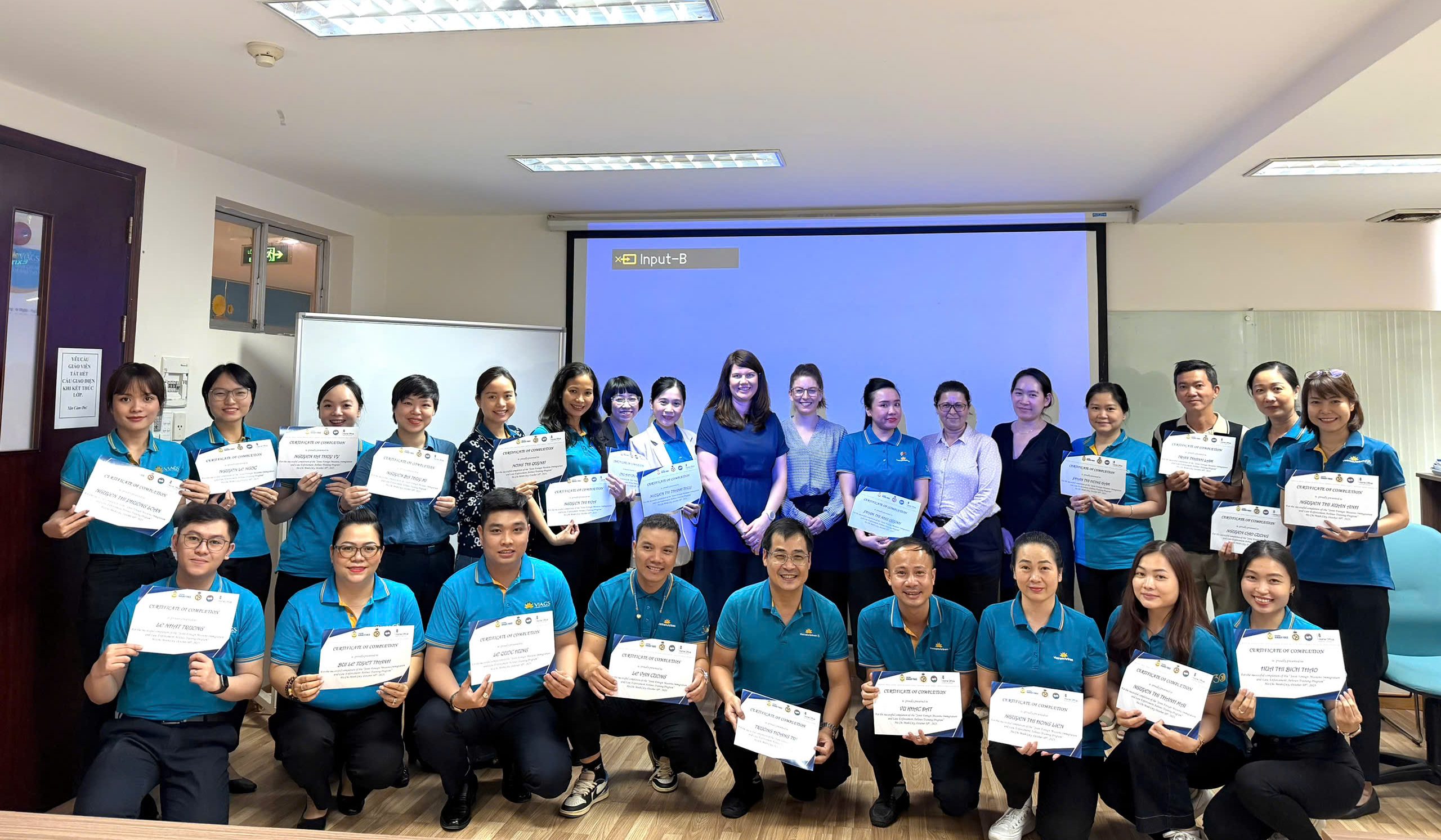 Huấn luyện kiểm soát “Giấy tờ du lịch” tại Cảng HKQT Tân Sơn Nhất