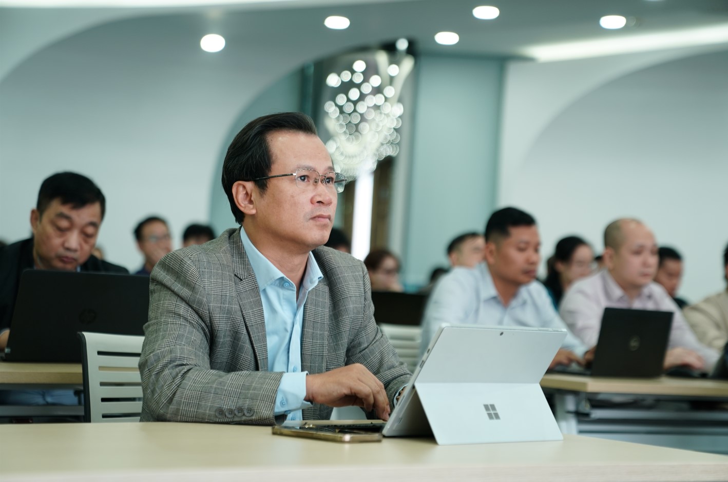 Khối Kỹ thuật tổ chức huấn luyện AI: Tăng ứng dụng thực tiễn, nâng cao hiệu suất công việc